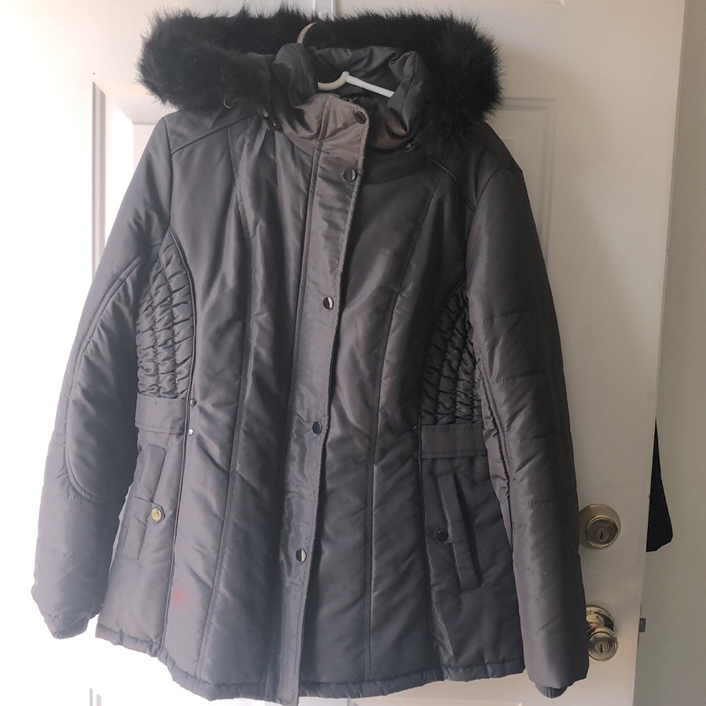 D.e.t.a.i.l.s. INT’L women’s winter coat